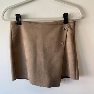 Zara faux suede skort